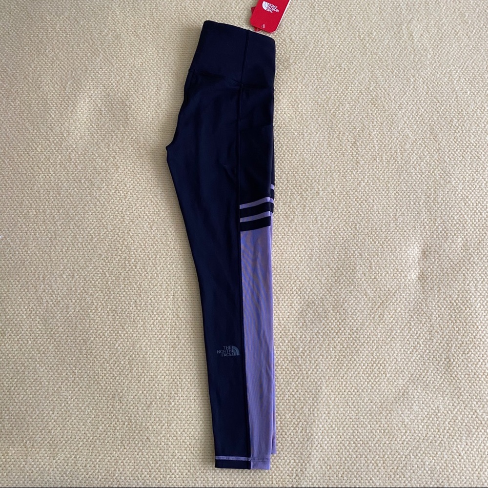 WOMEN'S THE NORTH FACE FLASHDRY LEGGINGS